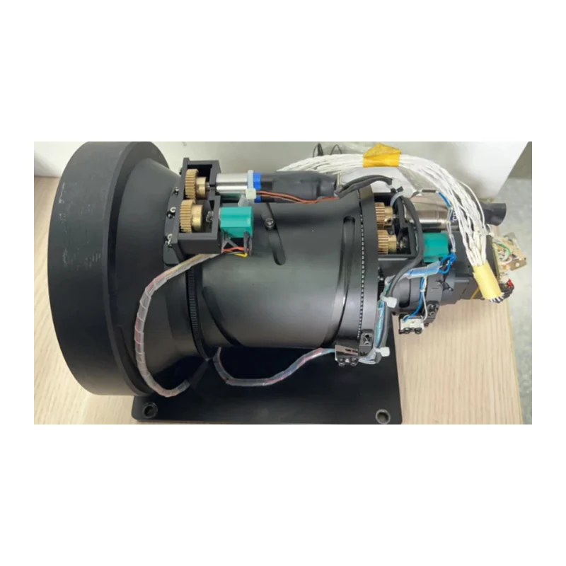 Объектив инфракрасный CNGEIR 25…200 мм F1,1/1,3 Continuous LWIR Zoom